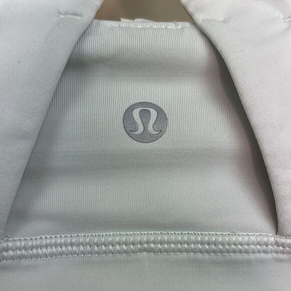 Lululemon white sports bra size 6 EUC - Picture 4 of 8